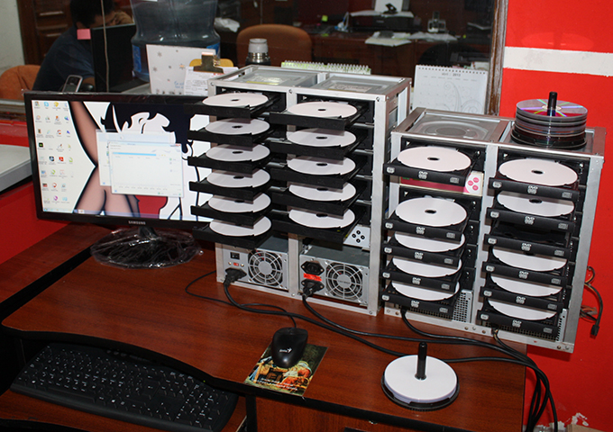 servicio de duplicado y grabado de CD/DVD